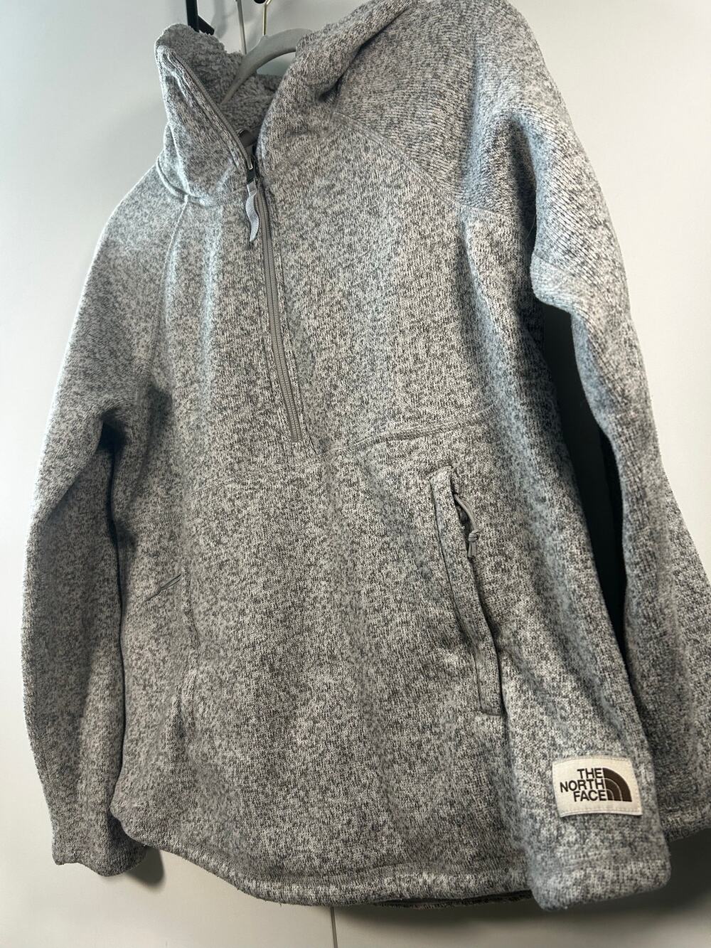 The North Face Crescent Hooded Sweater Fleece Gray Half Zip Women’s Pullover